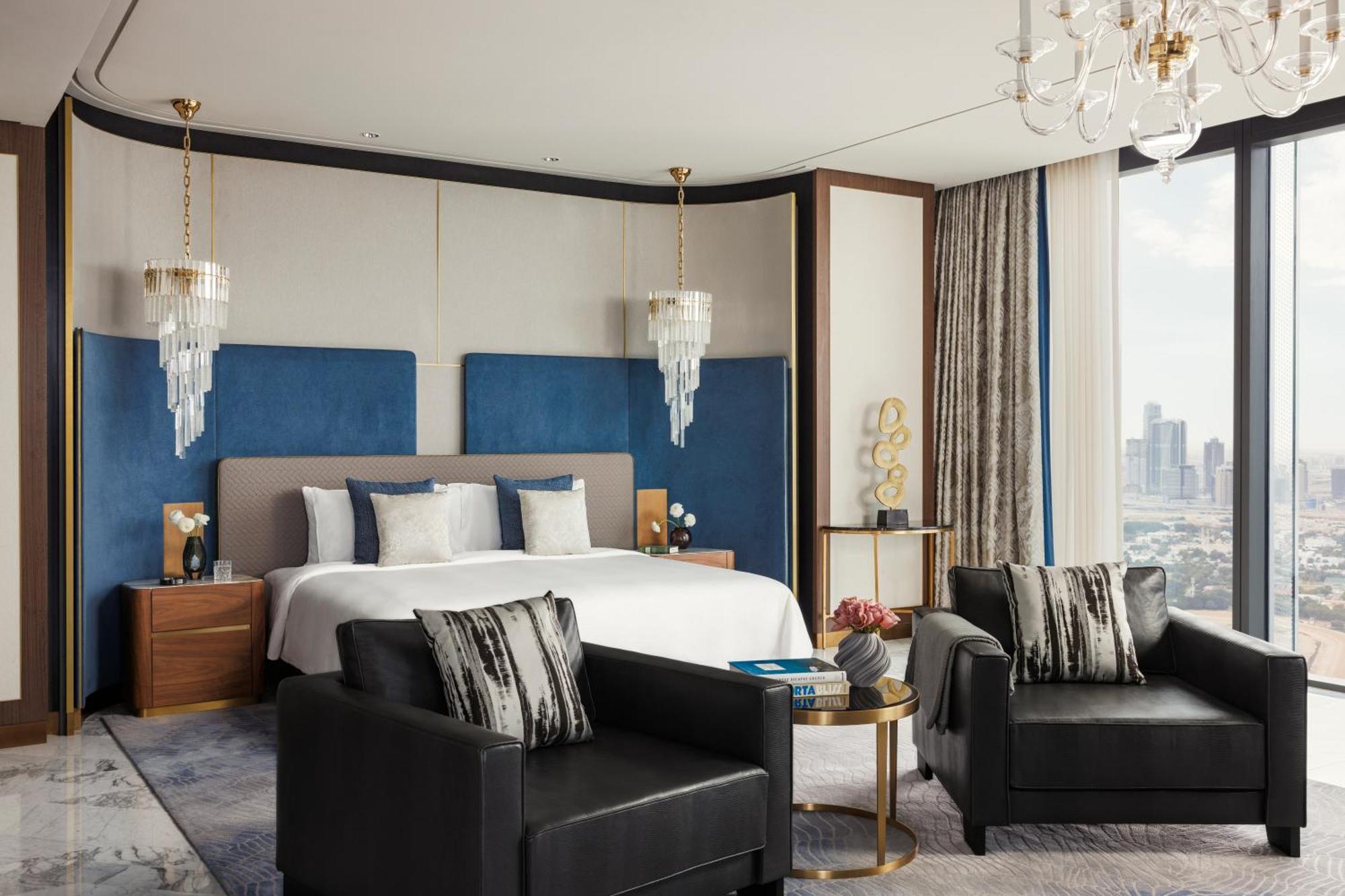 One&Only One Za'Abeel Hotell Dubai Exteriör bild A bedroom at The St. Regis Mumbai